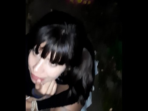 ❤️ Pe stradă penisul umflat în schimbul unor bomboane ❤️  at porn ro.epicpornvideos-com.ru ❌