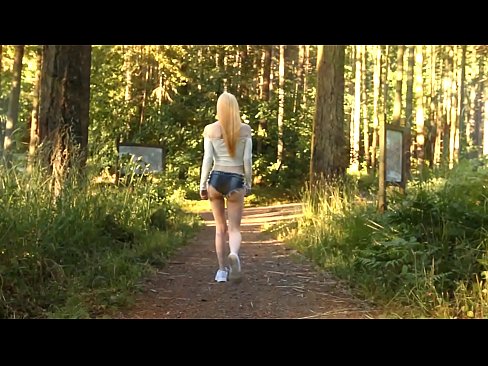 ❤️ O femeie frumoasă se mișcă încet, nu video nud ❤️  at porn ro.epicpornvideos-com.ru ❌