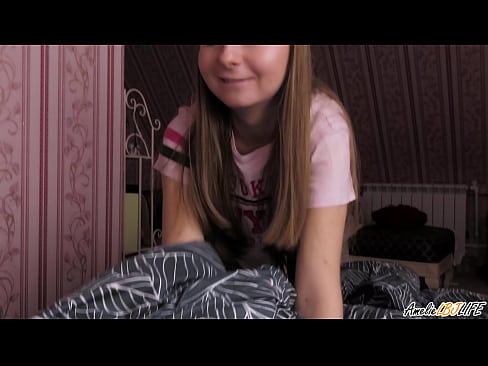 ❤️ Blondina îi suge adânc prietenei ei și primește spermă în gură ❤️ at porn ro.epicpornvideos-com.ru ❌
